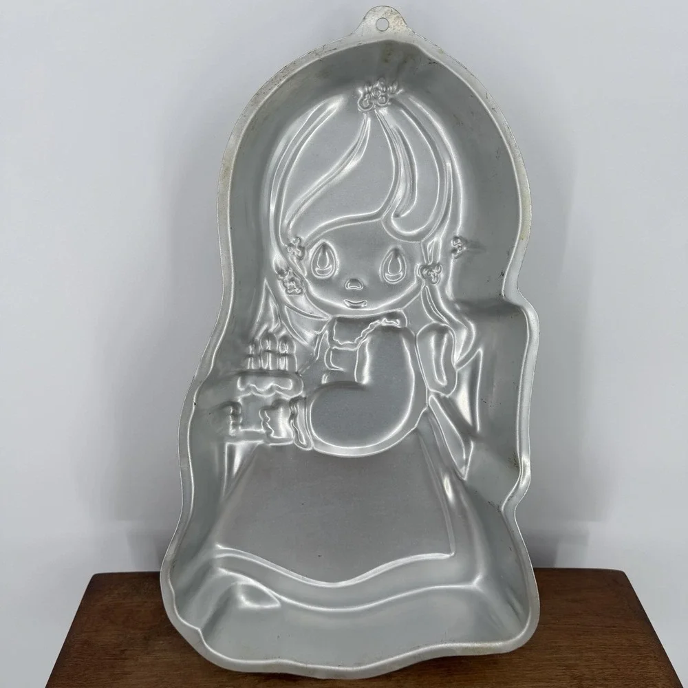 Vintage 1993 Wilton‎ Precious Moments Cake Pan 2105-9365 Baking Kids Party Girls